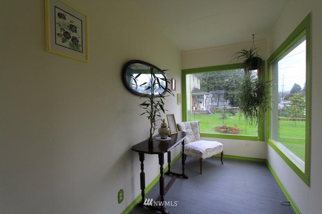 1332 2nd Street Cosmopolis, WA 98537 - Photo 4 of 23 Gallery Image 4