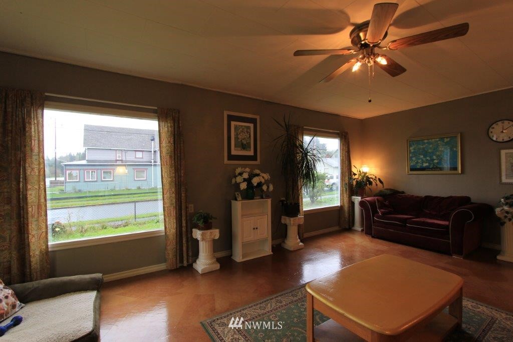 1332 2nd Street Cosmopolis, WA 98537 - Photo 5 of 23 Gallery Image 5