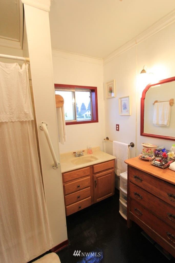 1332 2nd Street Cosmopolis, WA 98537 - Photo 7 of 23 Gallery Image 7