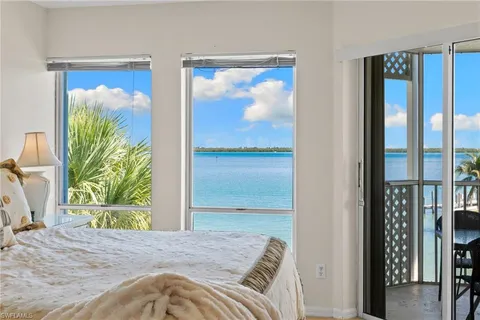 $695,000 | 991 North Barfield Drive, Unit 307, Marco Island, FL 34145