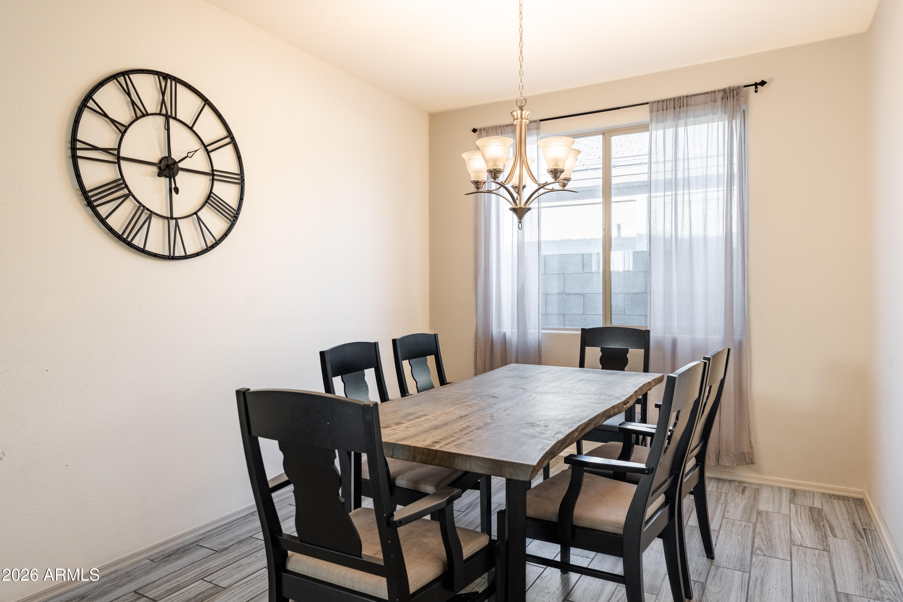 2759 West Apollo Road Phoenix, AZ 85041 - Photo 6 of 25 A7405977-HDR