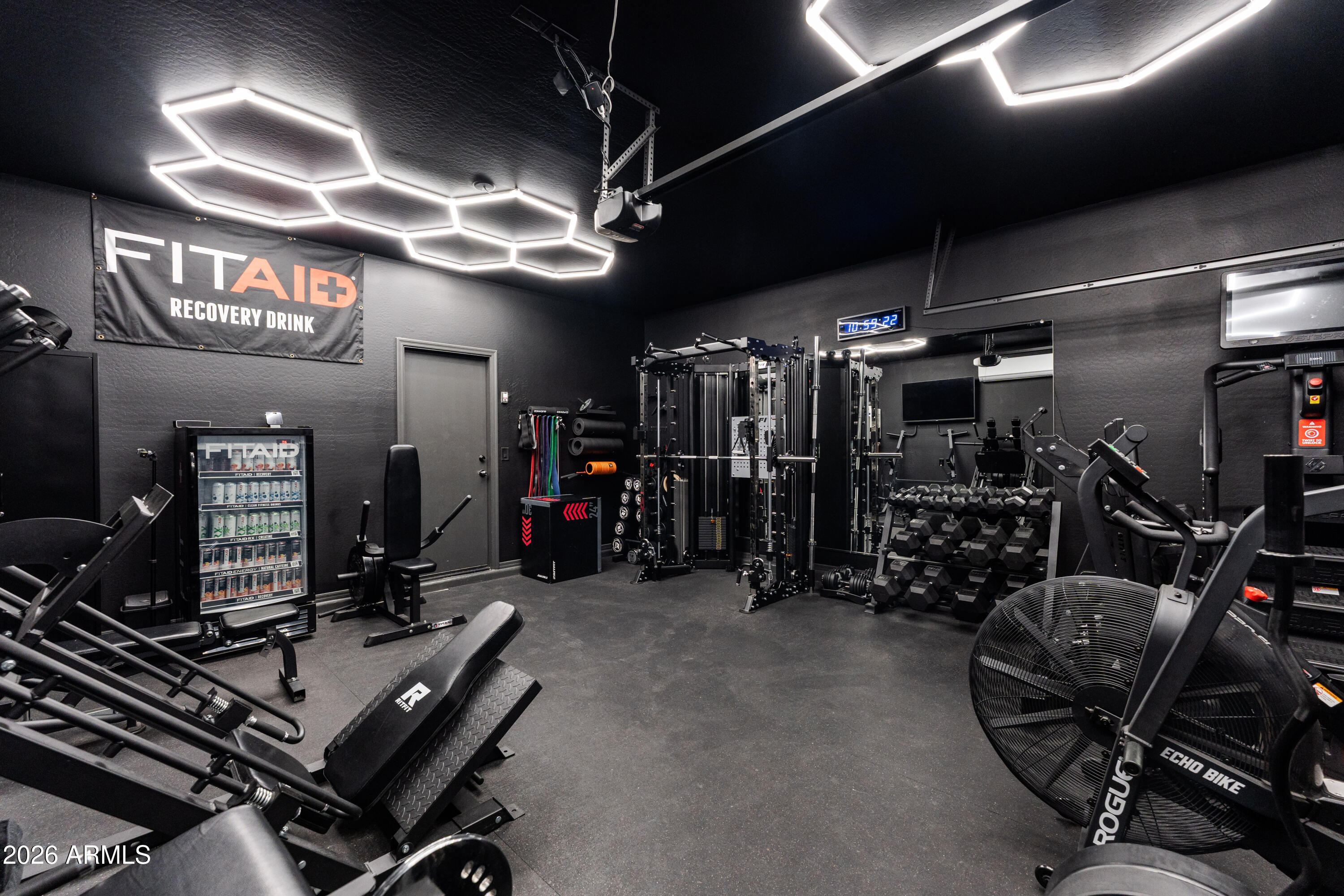 2759 West Apollo Road Phoenix, AZ 85041 - Photo 9 of 25 A7406013