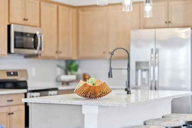 $379,990 | 1387 English Oak Drive, Clarksville, TN 37043