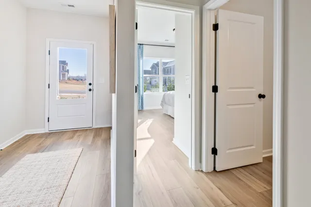 $379,990 | 1387 English Oak Drive, Clarksville, TN 37043