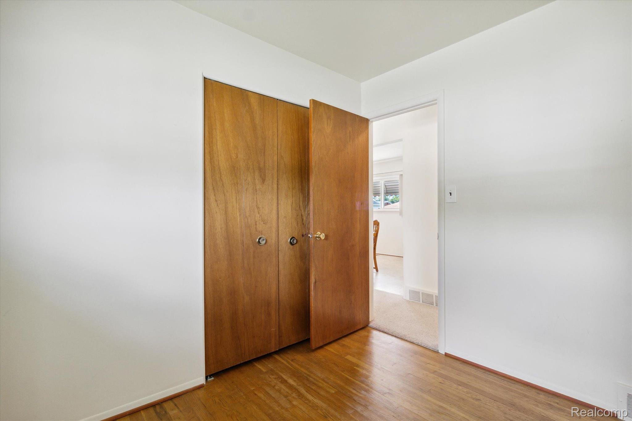 31709 Northwood Road Fraser, MI 48026 - Photo 15 of 53 Gallery Image 15