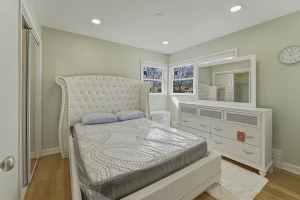 $4,500 | 8901 Moody Avenue, Morton Grove, IL 60053