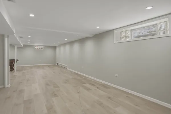 $4,500 | 8901 Moody Avenue, Morton Grove, IL 60053