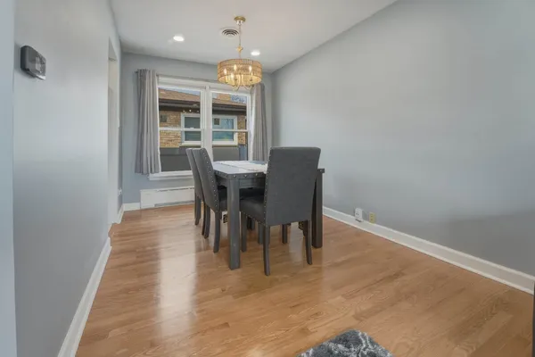 $4,500 | 8901 Moody Avenue, Morton Grove, IL 60053