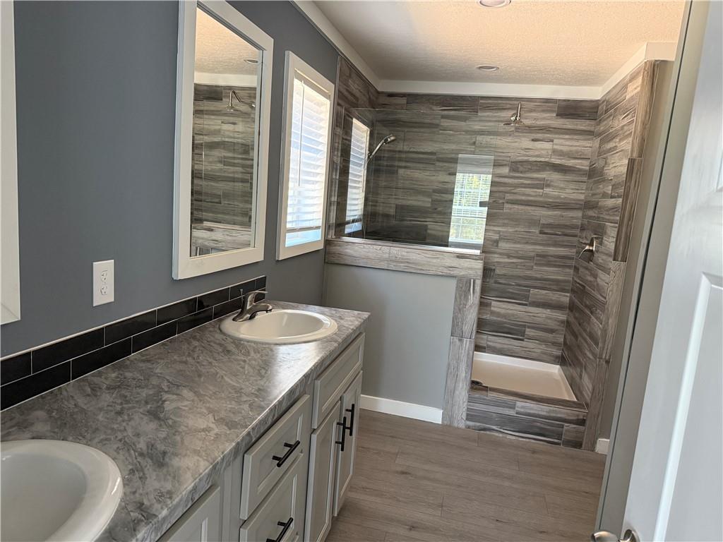 296 Ridge Road Seale, AL 36875 - Photo 6 of 17 Gallery Image 6