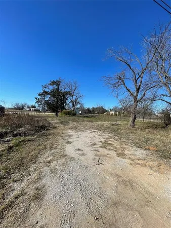 $24,000 | 300 Starkey Street, Bangs, TX 76823