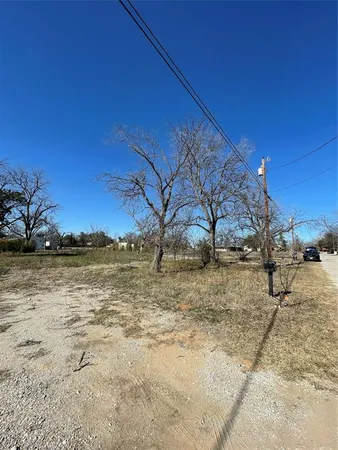 $24,000 | 300 Starkey Street, Bangs, TX 76823