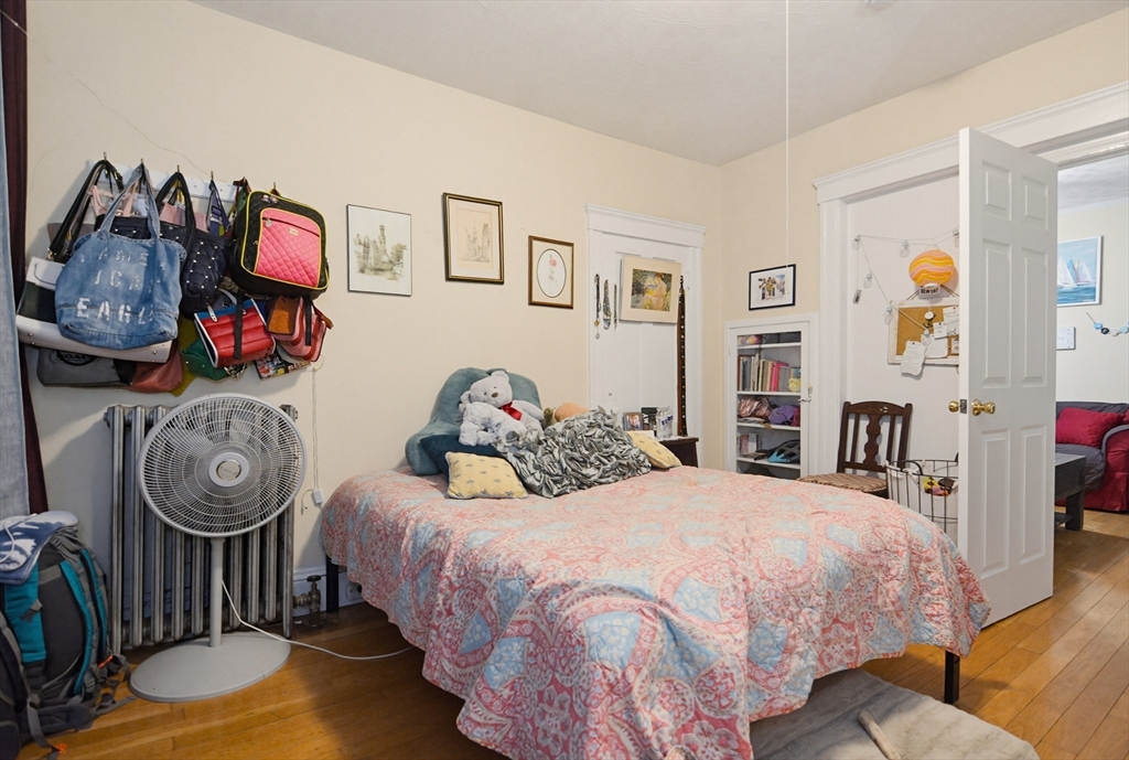 38 Oberlin Street Worcester, MA 01610 - Photo 5 of 34