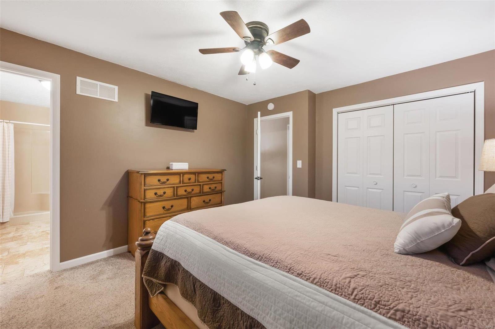 7530 Brickyard Hill Road Worden, IL 62097 - Photo 18 of 47