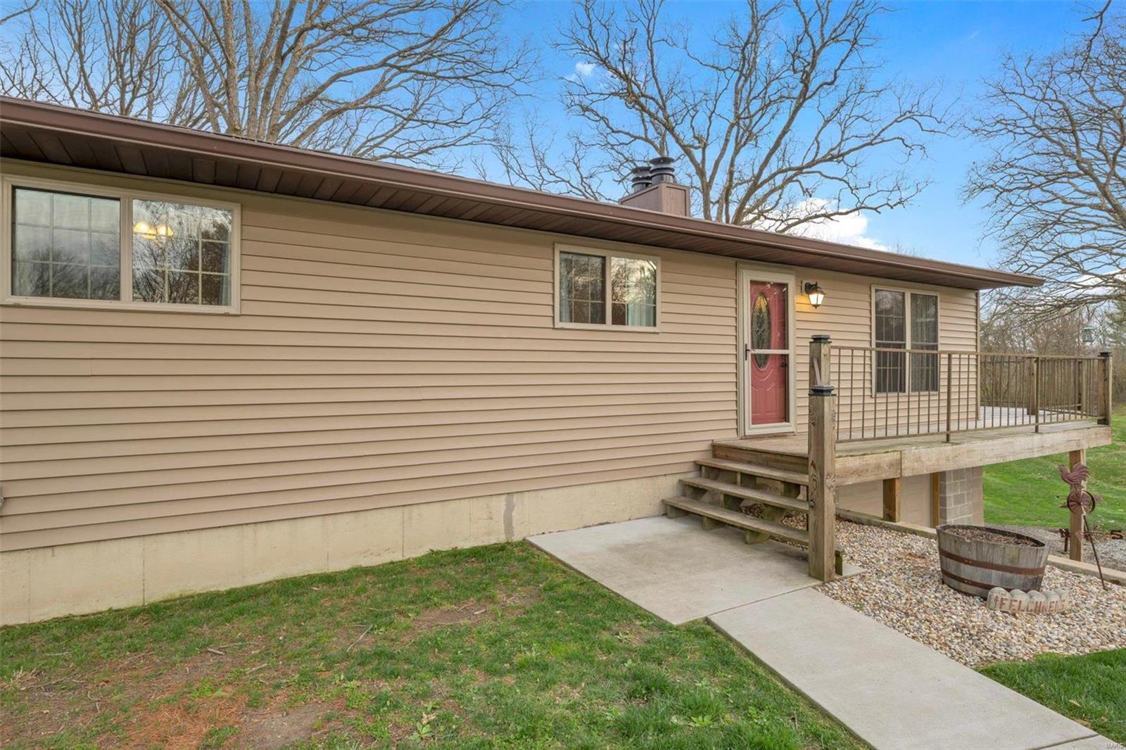 7530 Brickyard Hill Road Worden, IL 62097 - Photo 4 of 47