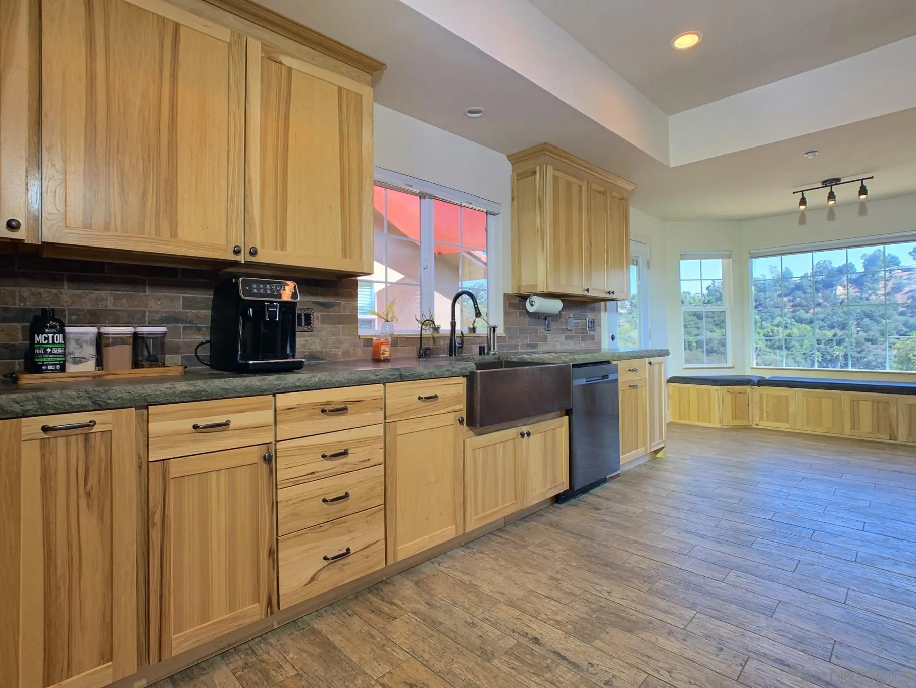 435 La Cresta Road El Cajon, CA 92021 - Photo 10 of 44 Gallery Image 10