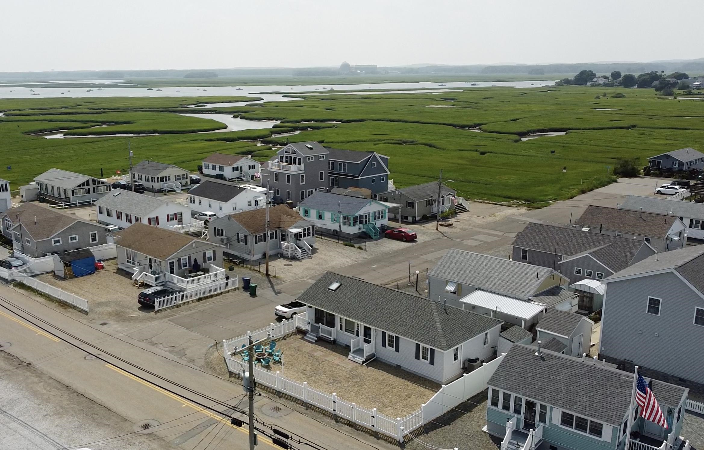 70 Brown Avenue Hampton, NH 03842 - Photo 23 of 31