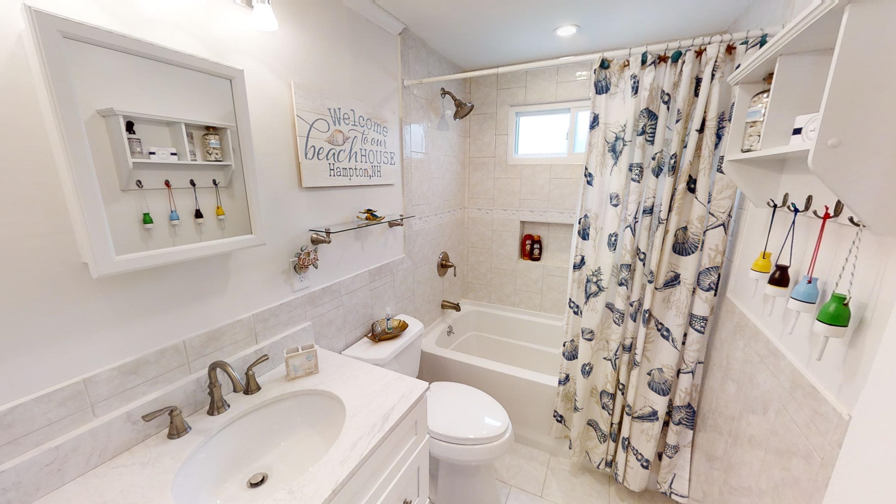 70 Brown Avenue Hampton, NH 03842 - Photo 5 of 31