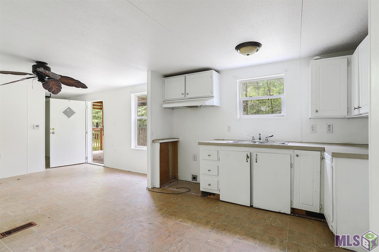 35375 Walker Road North Walker, LA 70785 - Photo 5 of 10