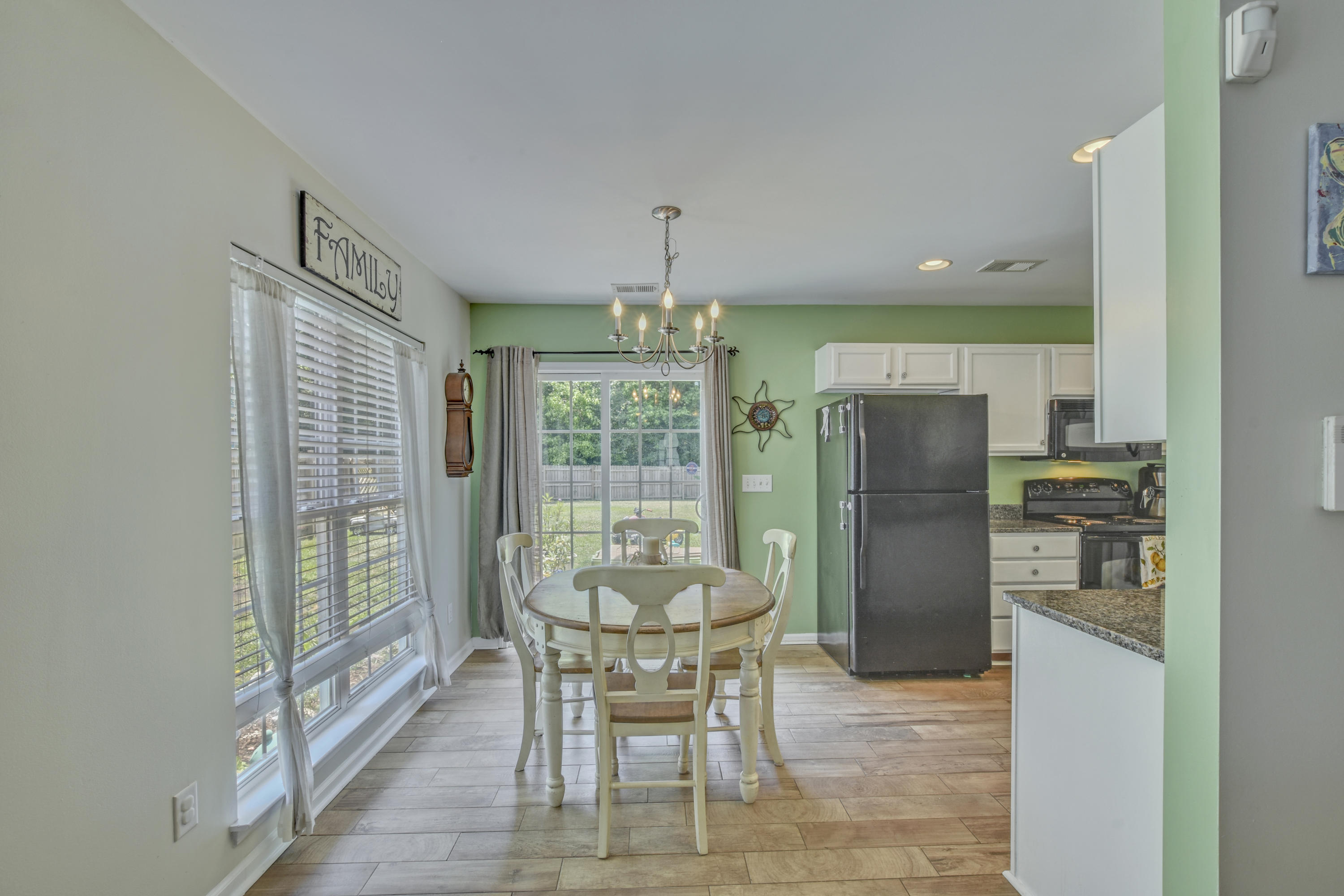 246 Island Green Road Goose Creek, SC 29445 - Photo 11 of 38 22 (1)