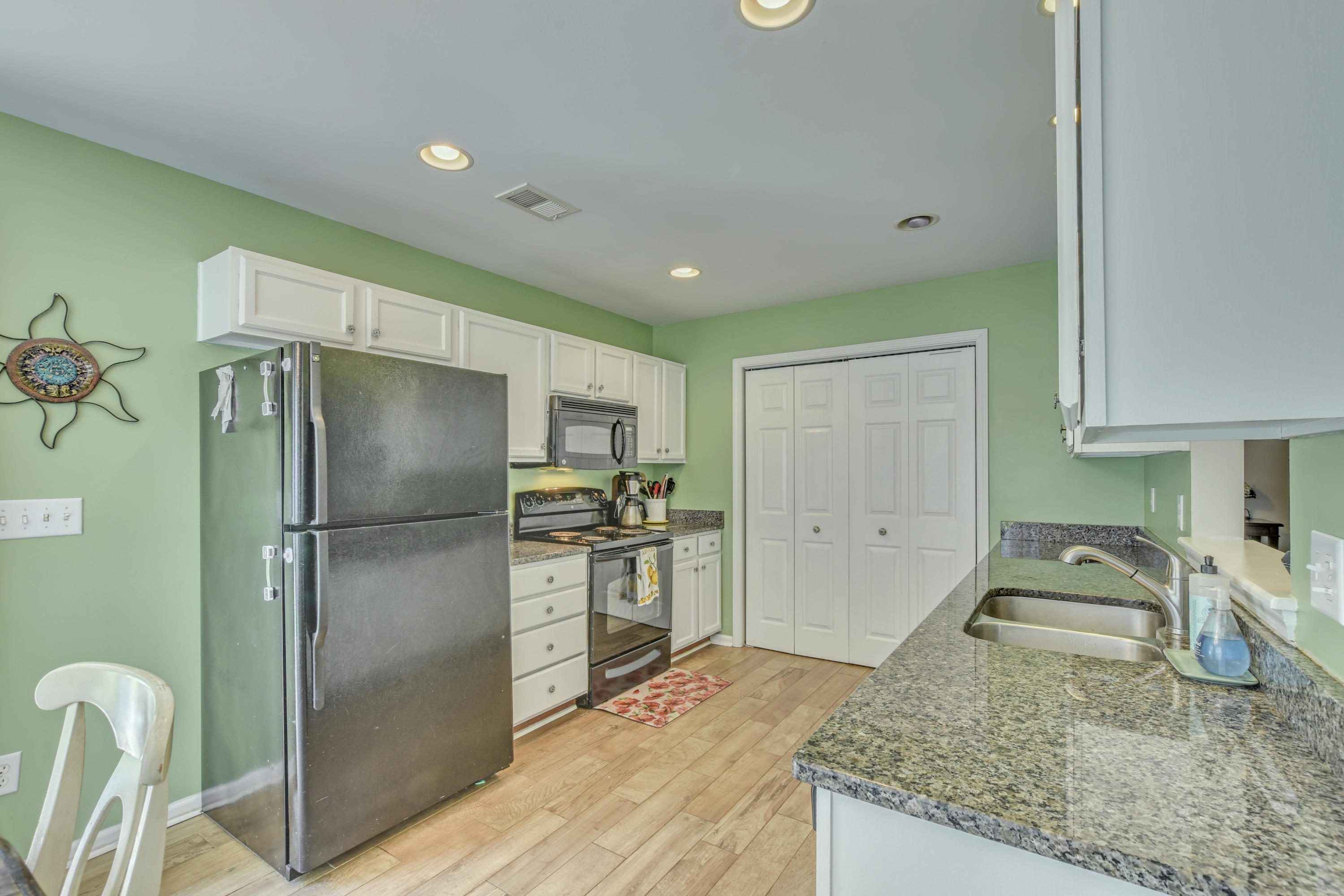 246 Island Green Road Goose Creek, SC 29445 - Photo 13 of 38 25 (1)