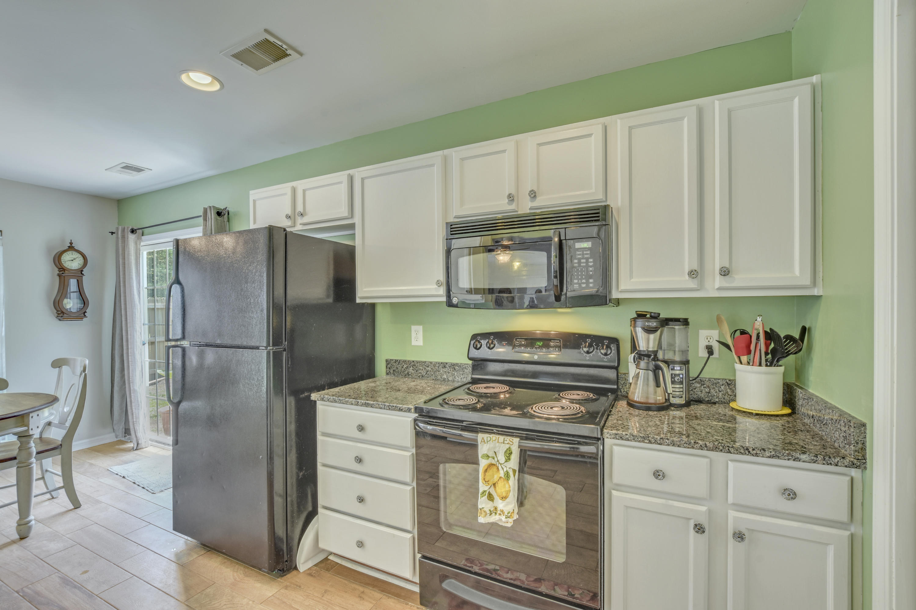246 Island Green Road Goose Creek, SC 29445 - Photo 17 of 38 28 (1)