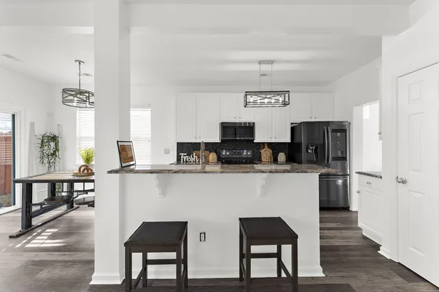 $379,900 | 52 Creek Bend Drive, Summerville, SC 29485