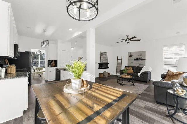 $379,900 | 52 Creek Bend Drive, Summerville, SC 29485