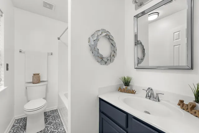 $379,900 | 52 Creek Bend Drive, Summerville, SC 29485