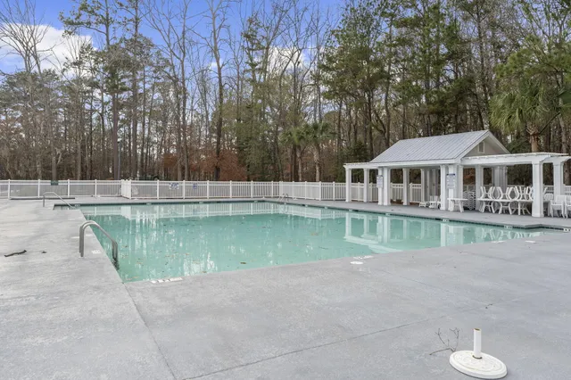 $379,900 | 52 Creek Bend Drive, Summerville, SC 29485
