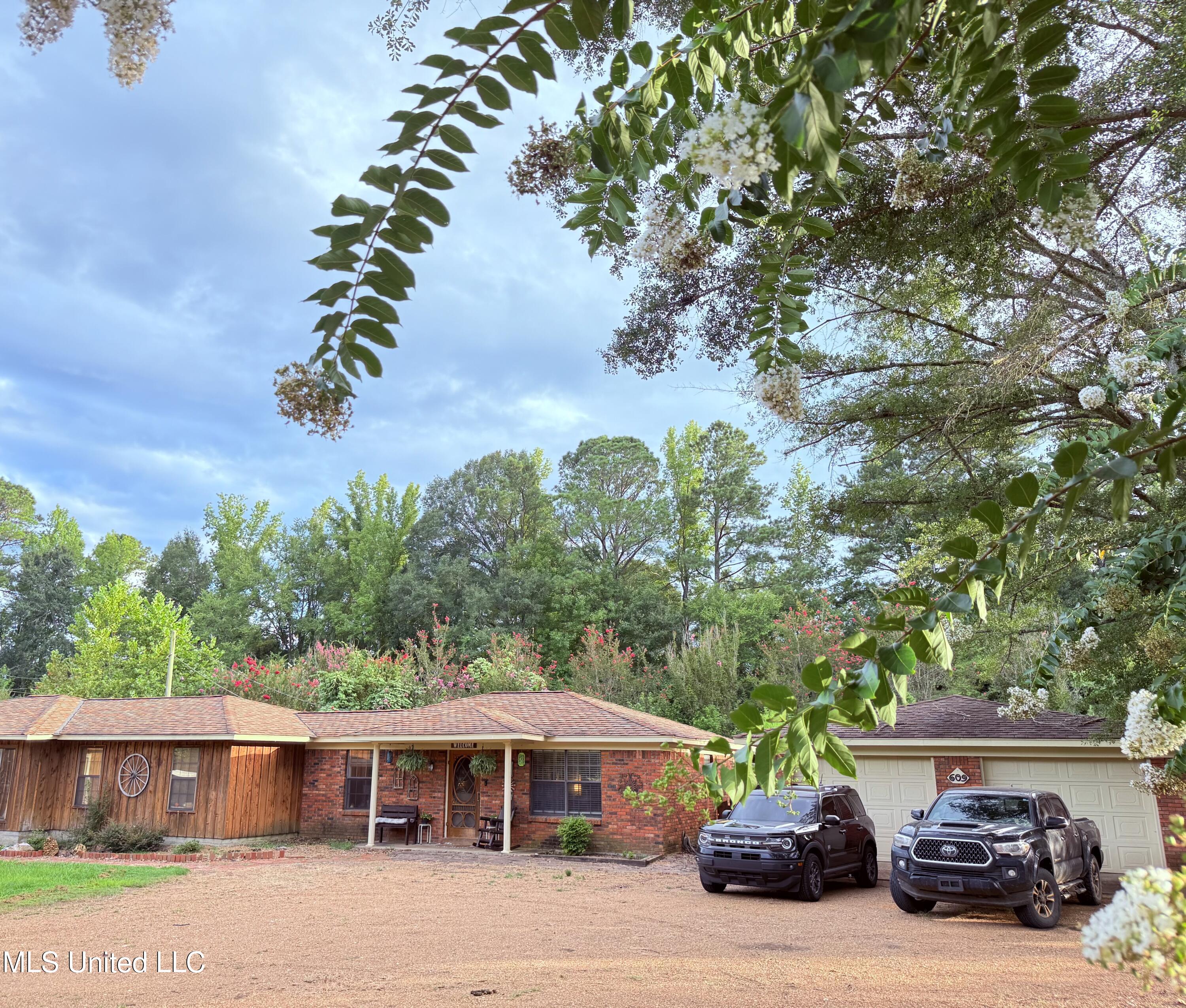 609 North Rutherford Drive Kilmichael, MS 39747 - Photo 1 of 43 IMG_8375