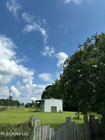 $199,000 | 609 North Rutherford Drive, Kilmichael, MS 39747