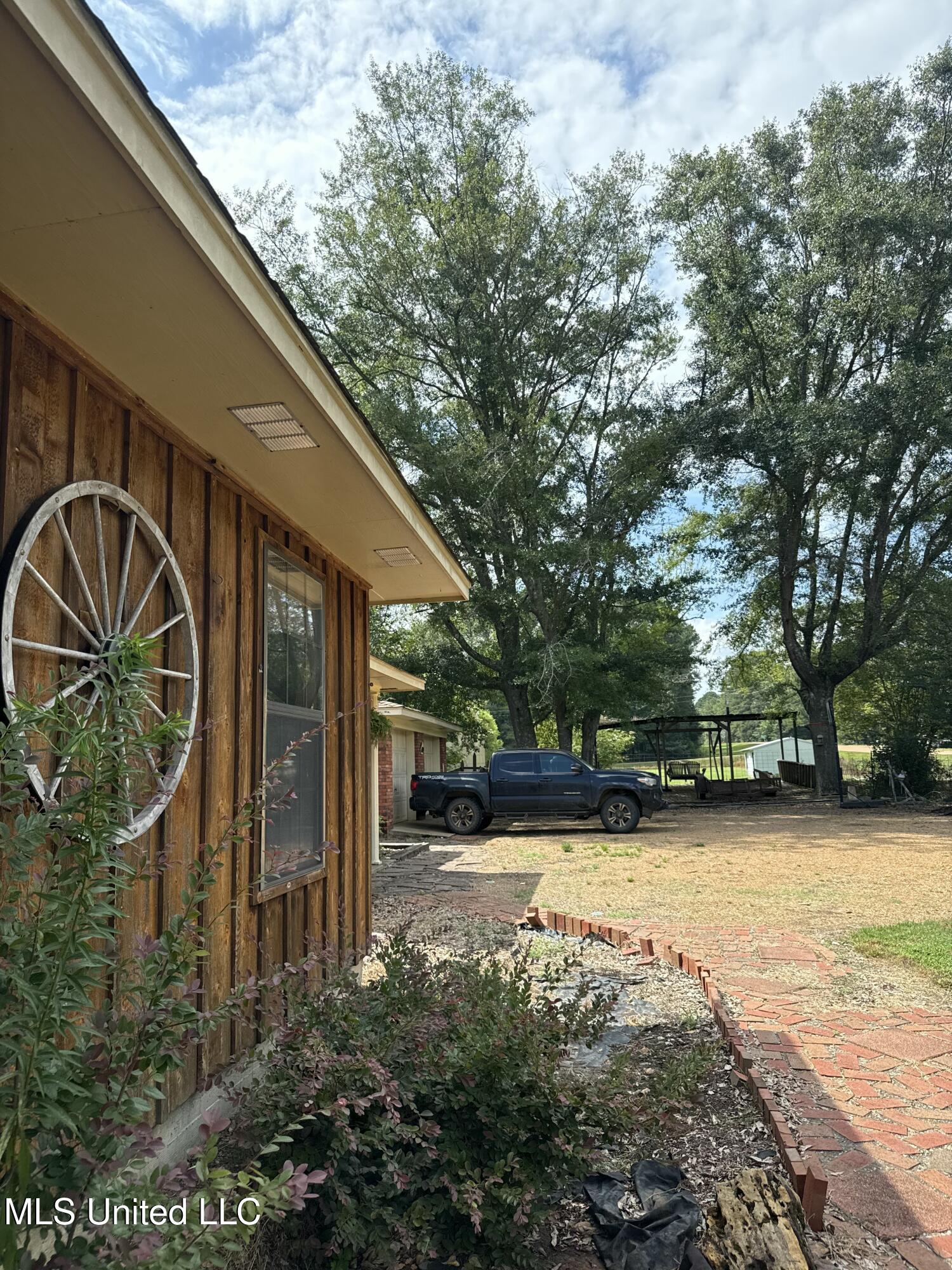 609 North Rutherford Drive Kilmichael, MS 39747 - Photo 36 of 43 95C0EC5C-448A-4EAF-A6BF-5AD3FE0FB52C