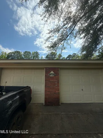$199,000 | 609 North Rutherford Drive, Kilmichael, MS 39747