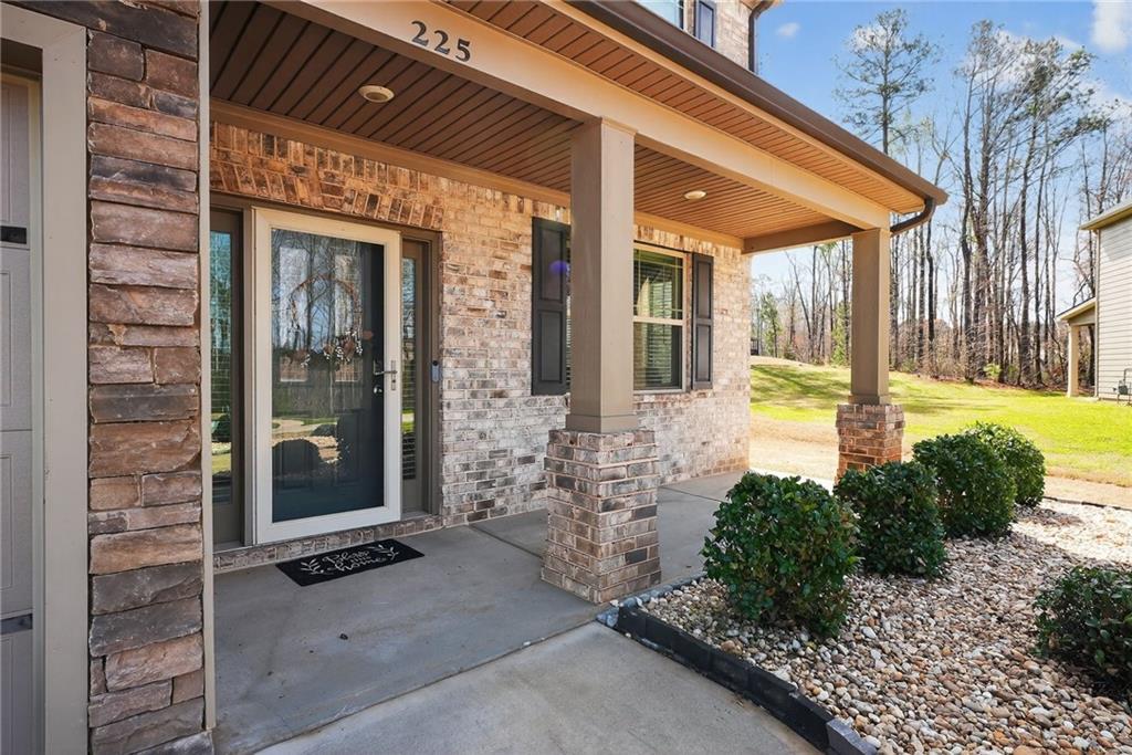 225 Sebastian Cove Hampton, GA 30228 - Photo 3 of 31