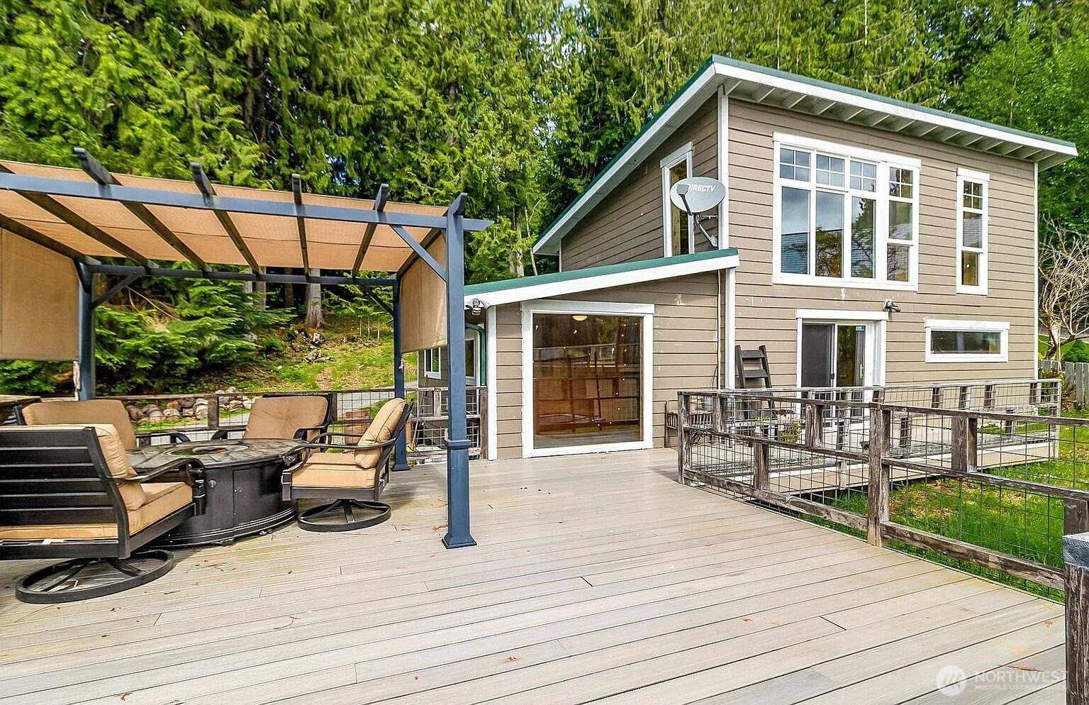 1103 Southwest Roesiger Road Snohomish, WA 98290 - Photo 23 of 32 a view of a house with sitting area