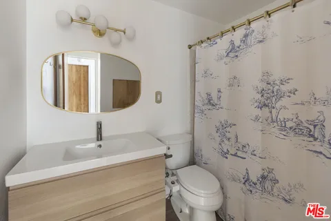 $825,000 | 10623 Woodward Avenue, Sunland, CA 91040