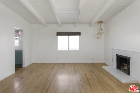 $825,000 | 10623 Woodward Avenue, Sunland, CA 91040