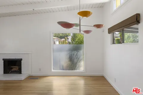 $825,000 | 10623 Woodward Avenue, Sunland, CA 91040