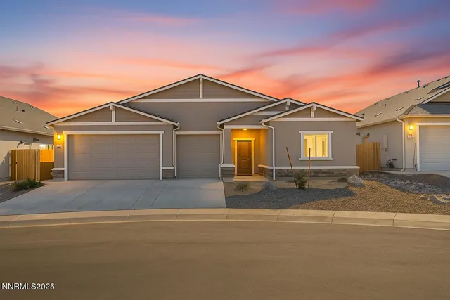 a view of a house with a outdoor space