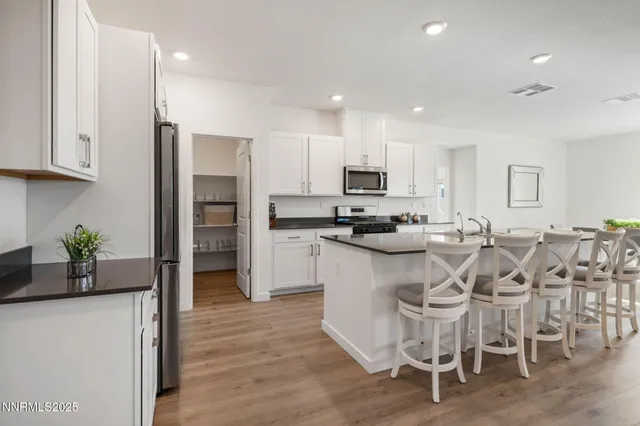 $649,500 | 707 Butte Crk Road, Dayton, NV 89403