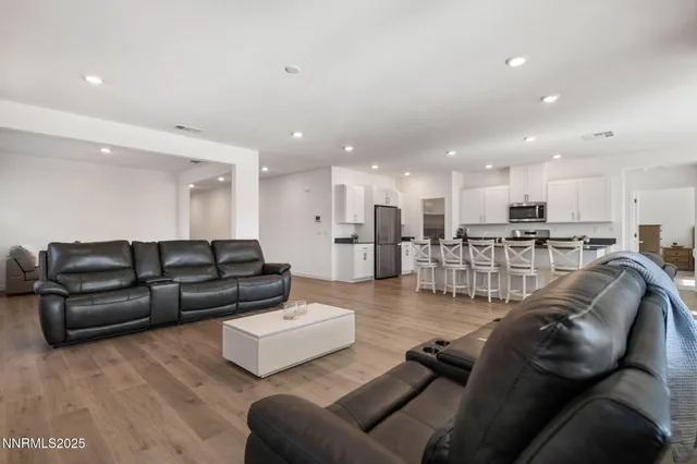 $649,500 | 707 Butte Crk Road, Dayton, NV 89403