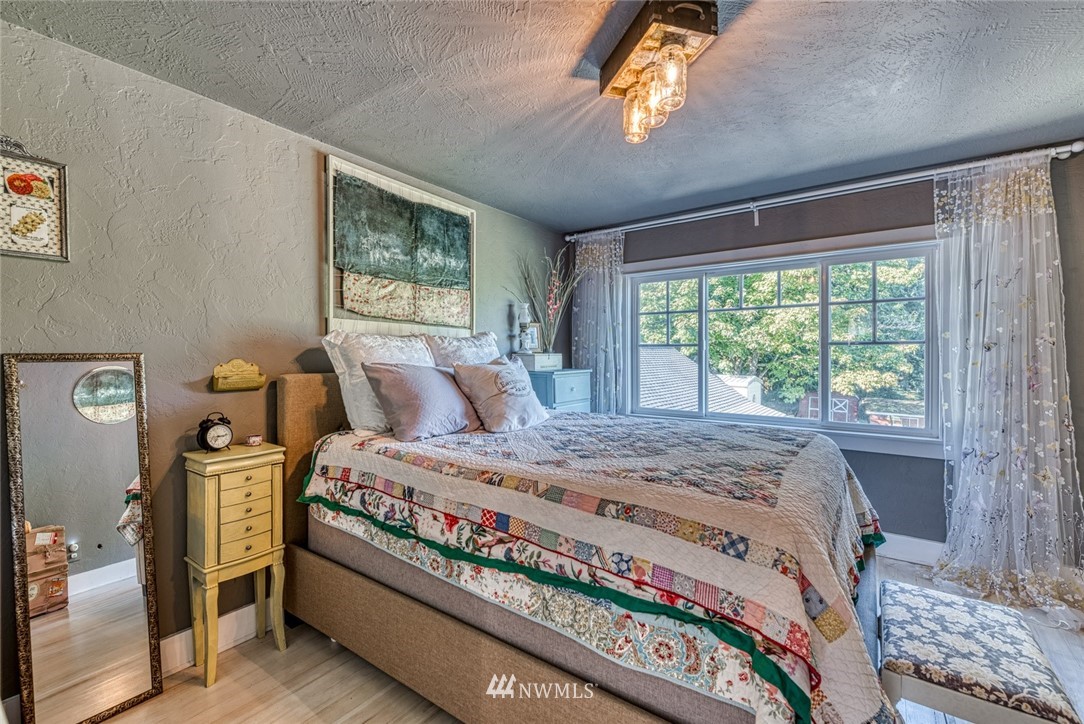 1730 Northwest Rude Road Poulsbo, WA 98370 - Photo 14 of 25 Gallery Image 14