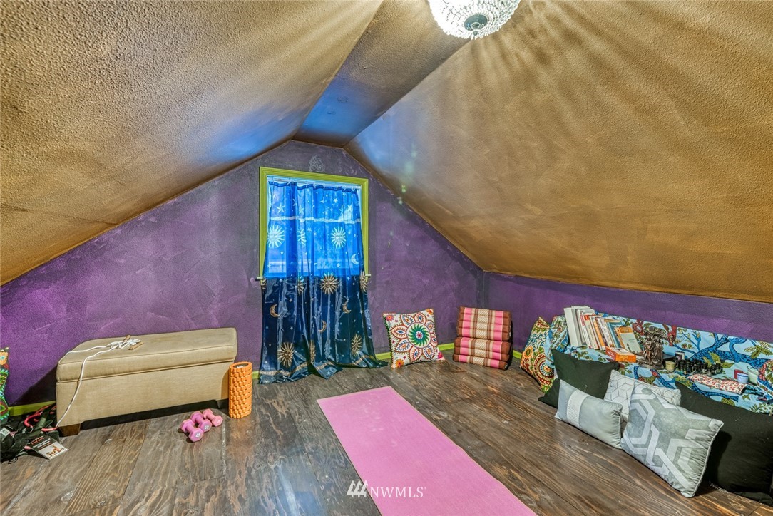 1730 Northwest Rude Road Poulsbo, WA 98370 - Photo 18 of 25 Gallery Image 18