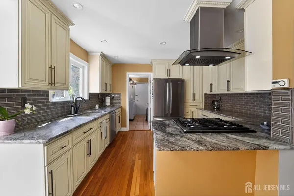 $842,000 | 17 Willow Drive, Old Bridge, NJ 08857