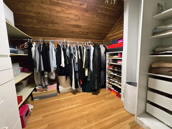 $842,000 | 17 Willow Drive, Old Bridge, NJ 08857