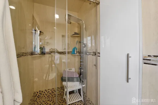 $842,000 | 17 Willow Drive, Old Bridge, NJ 08857