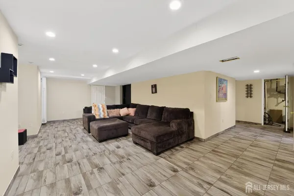 $842,000 | 17 Willow Drive, Old Bridge, NJ 08857