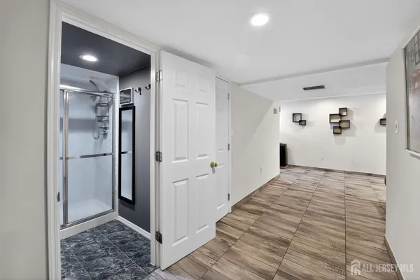 $842,000 | 17 Willow Drive, Old Bridge, NJ 08857