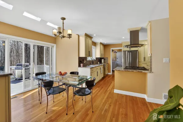 $842,000 | 17 Willow Drive, Old Bridge, NJ 08857