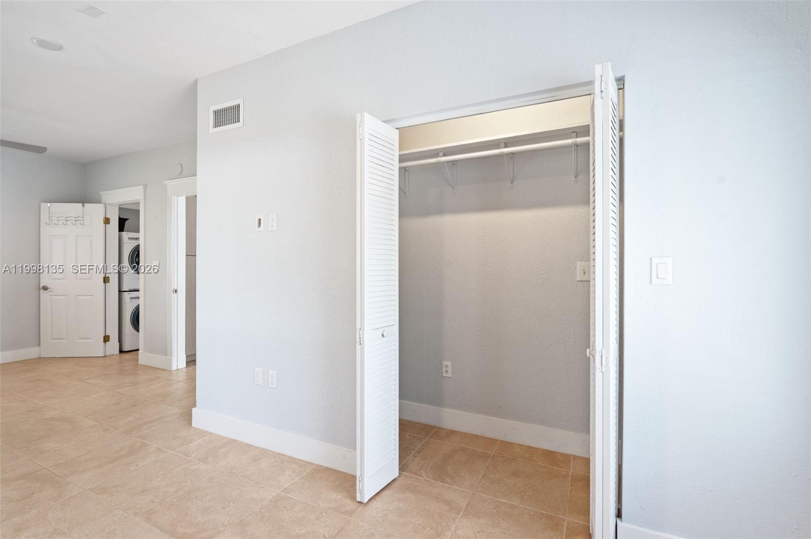 4 Transylvania Avenue, Unit B Key Largo, FL 33037 - Photo 11 of 31